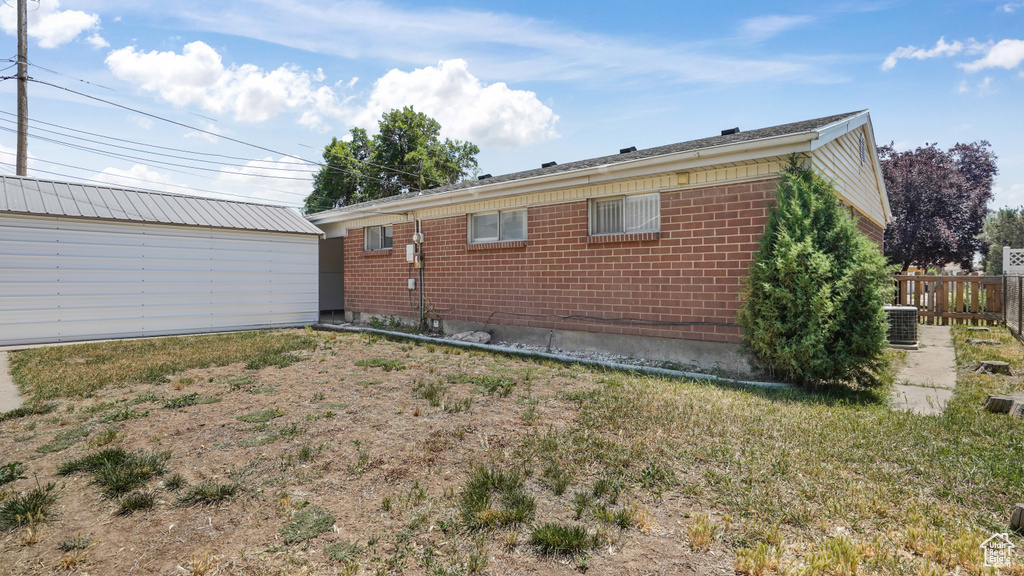 Photo 24 for MLS #2093738 at 1254 Marilyn Dr