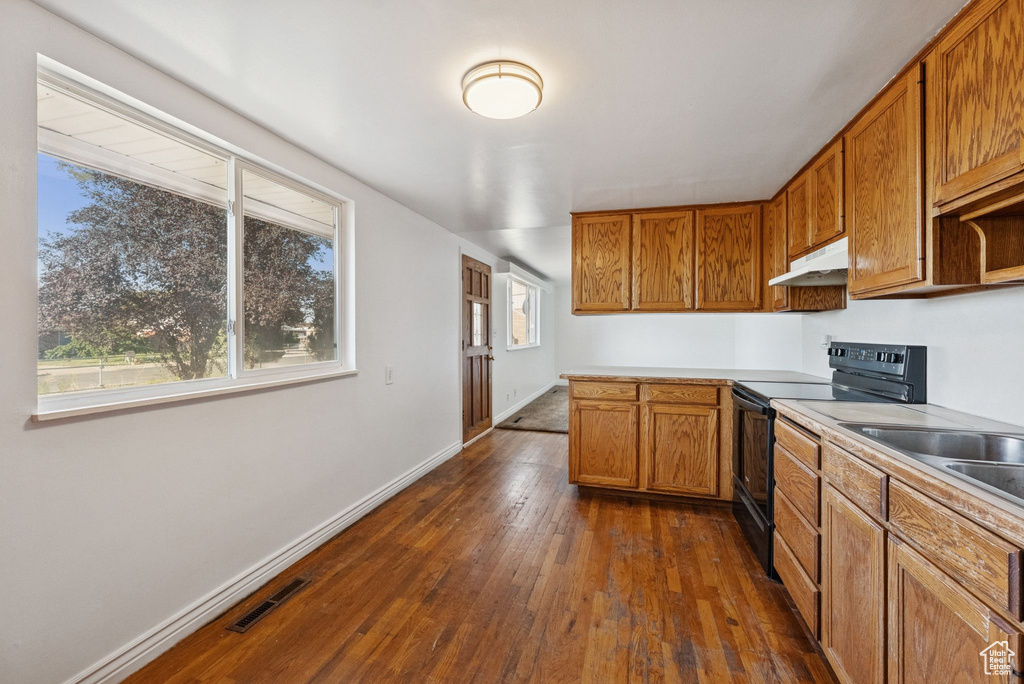 Photo 8 for MLS #2093738 at 1254 Marilyn Dr