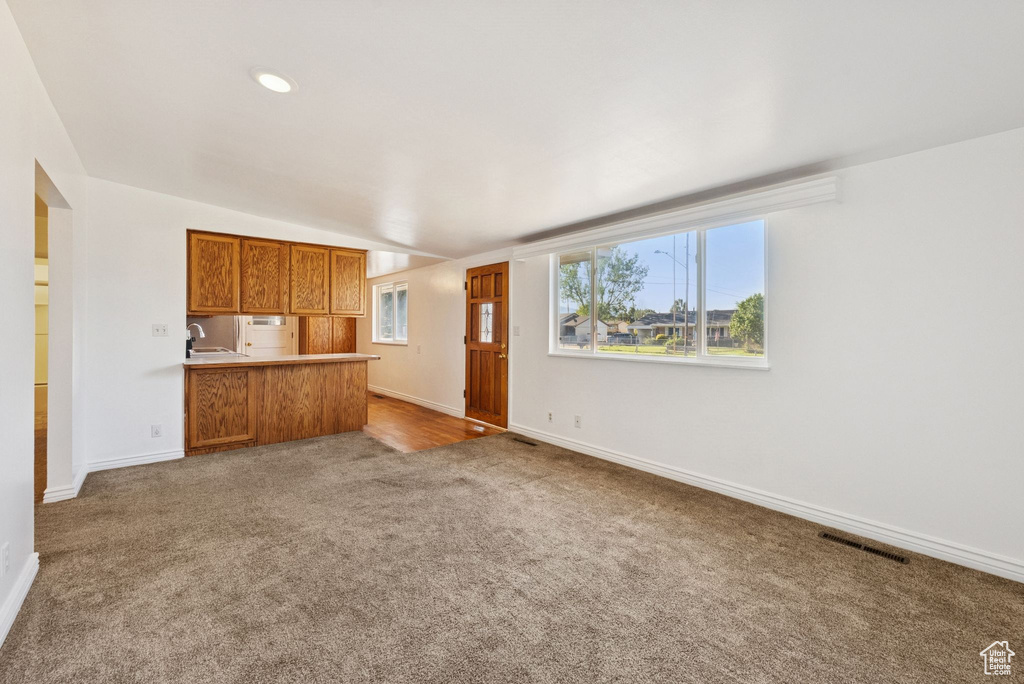 Photo 4 for MLS #2093738 at 1254 Marilyn Dr