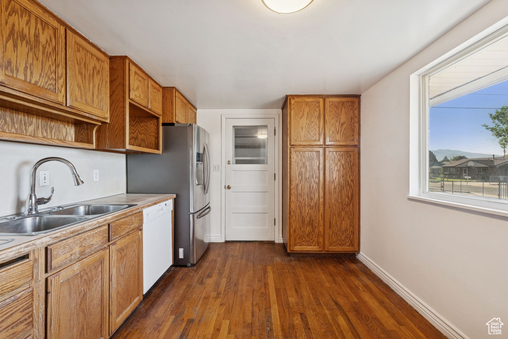 Photo 7 for MLS #2093738 at 1254 Marilyn Dr