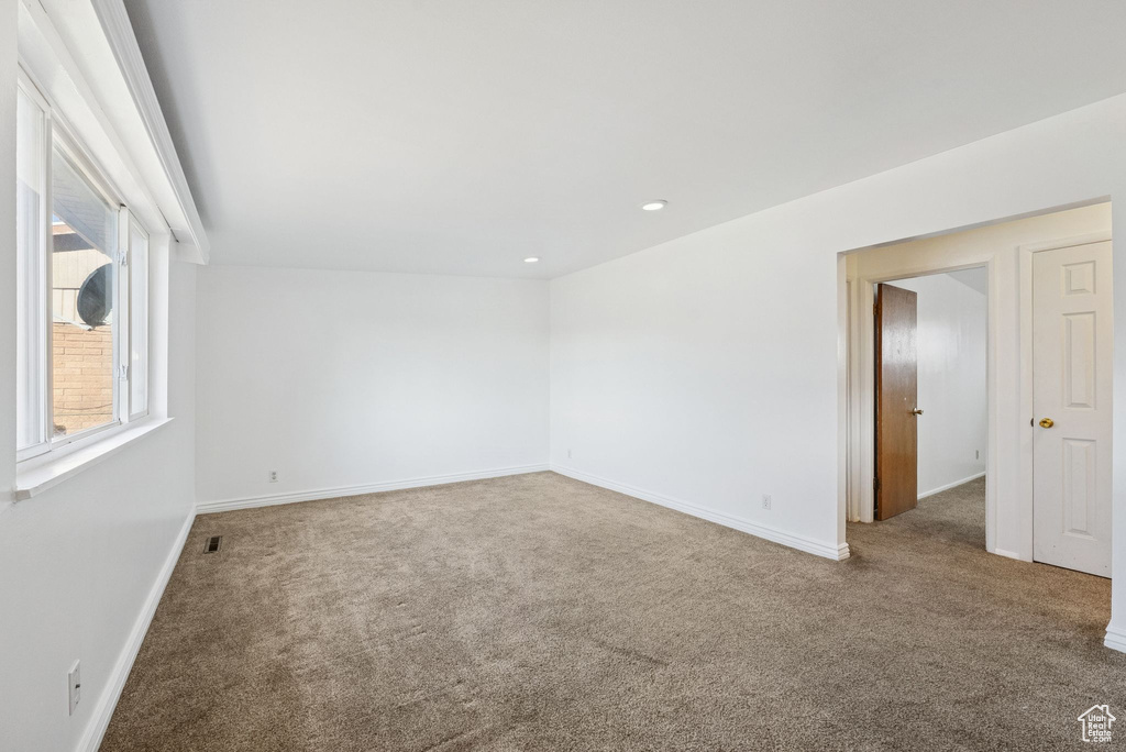 Photo 21 for MLS #2093738 at 1254 Marilyn Dr