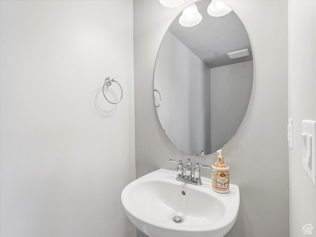 Bathroom featuring a sink