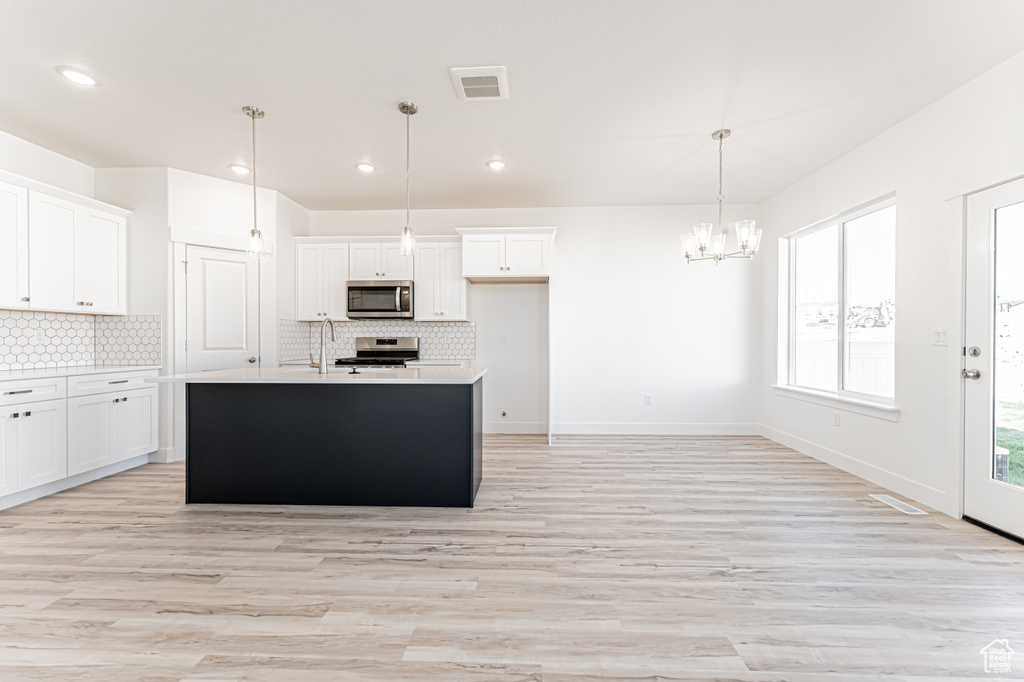 Photo 6 for MLS #2093741 at 1574 W Banner Dr #743