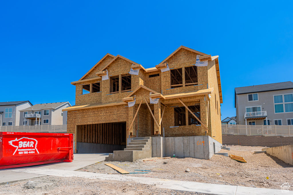 View of front facade with a residential view