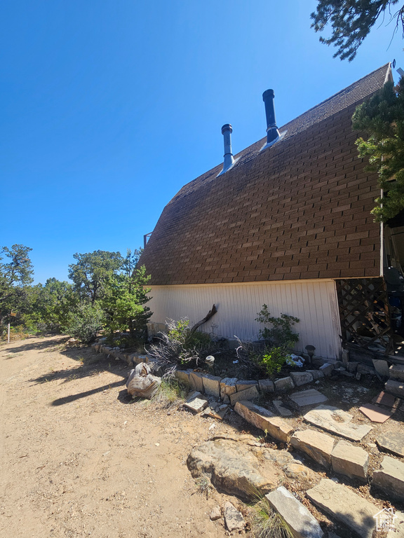 View of home\'s exterior