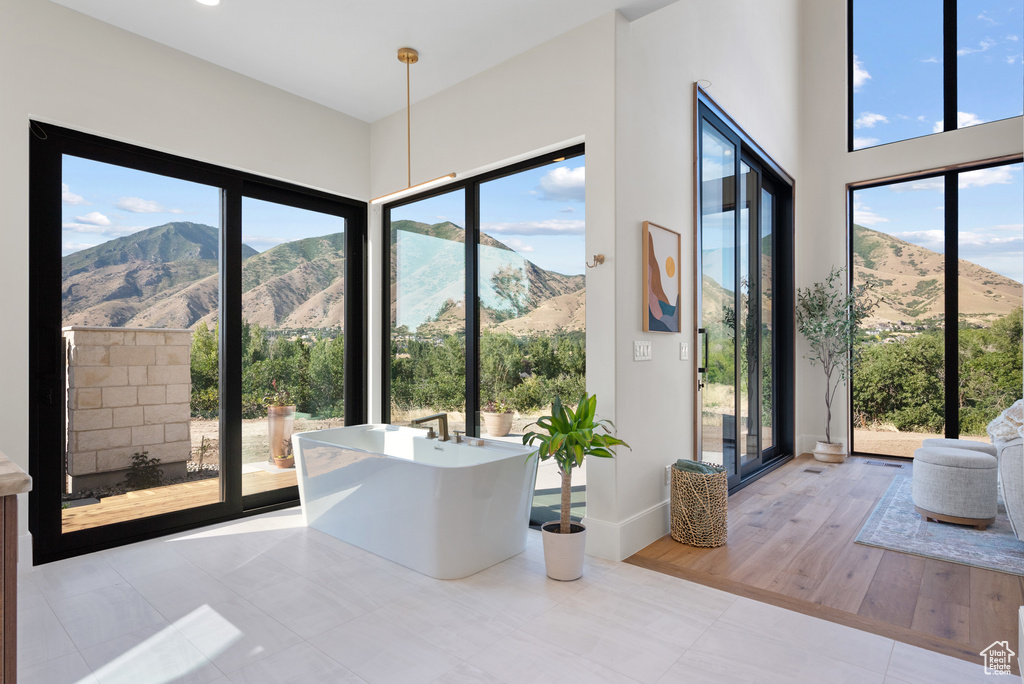 1882 N MAIN ST Mapleton, UT 84664