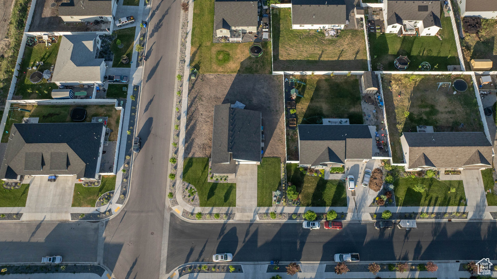 Aerial view of property\\\\\\\\\\\\\\\'s location with nearby suburban area