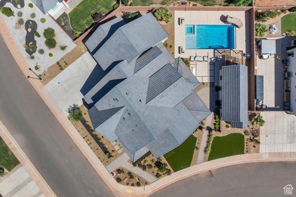 Bird's eye view of a pool