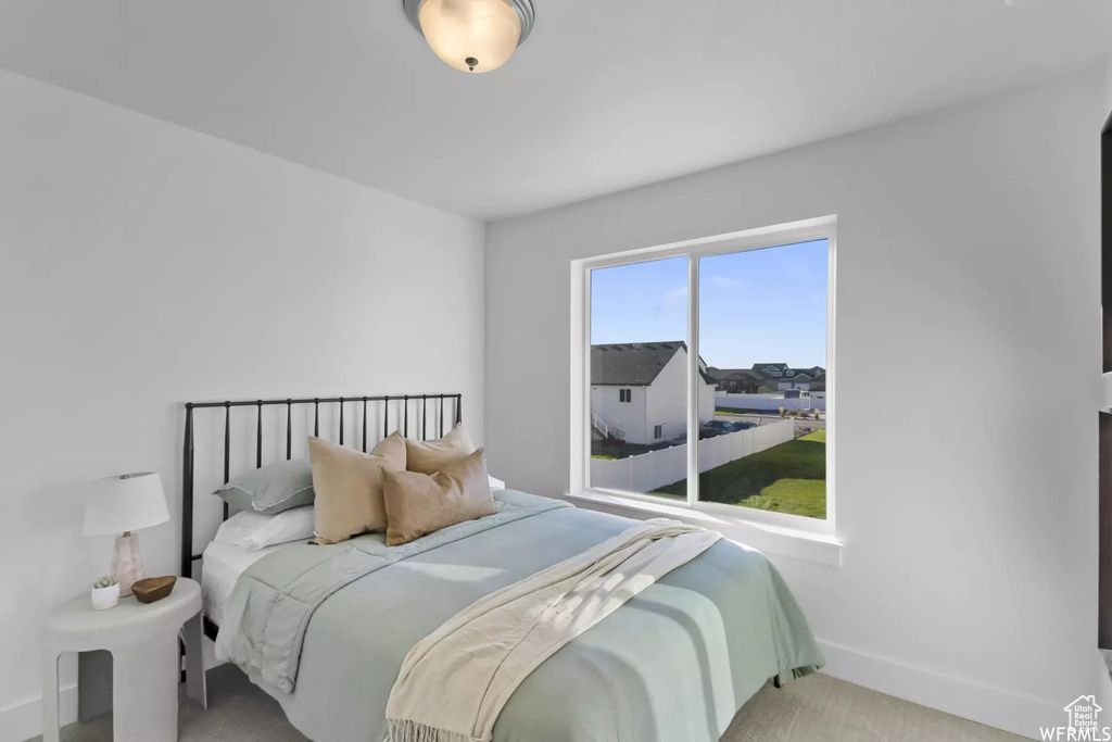 2477 W 2900 N Farr West, UT 84404