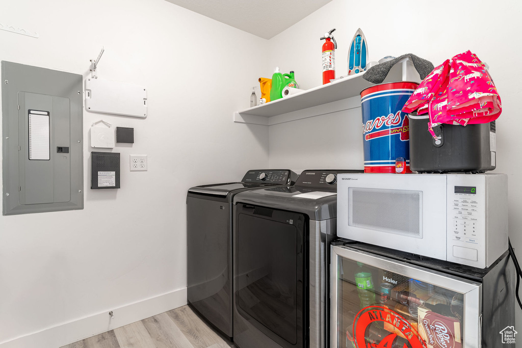 2477 W 2900 N Farr West, UT 84404