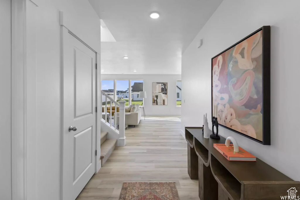 2477 W 2900 N Farr West, UT 84404