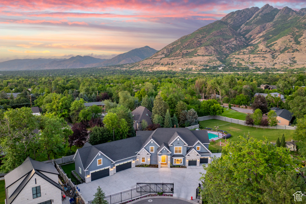 6273 S OAKCREST CIR Holladay, UT 84121
