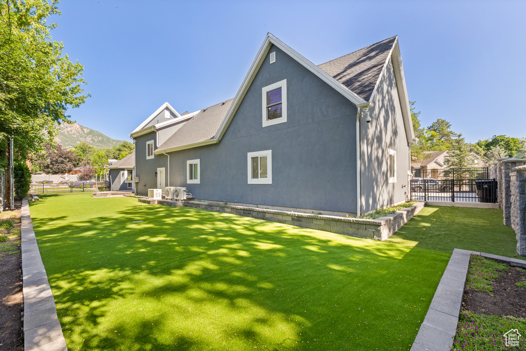 6273 S OAKCREST CIR Holladay, UT 84121