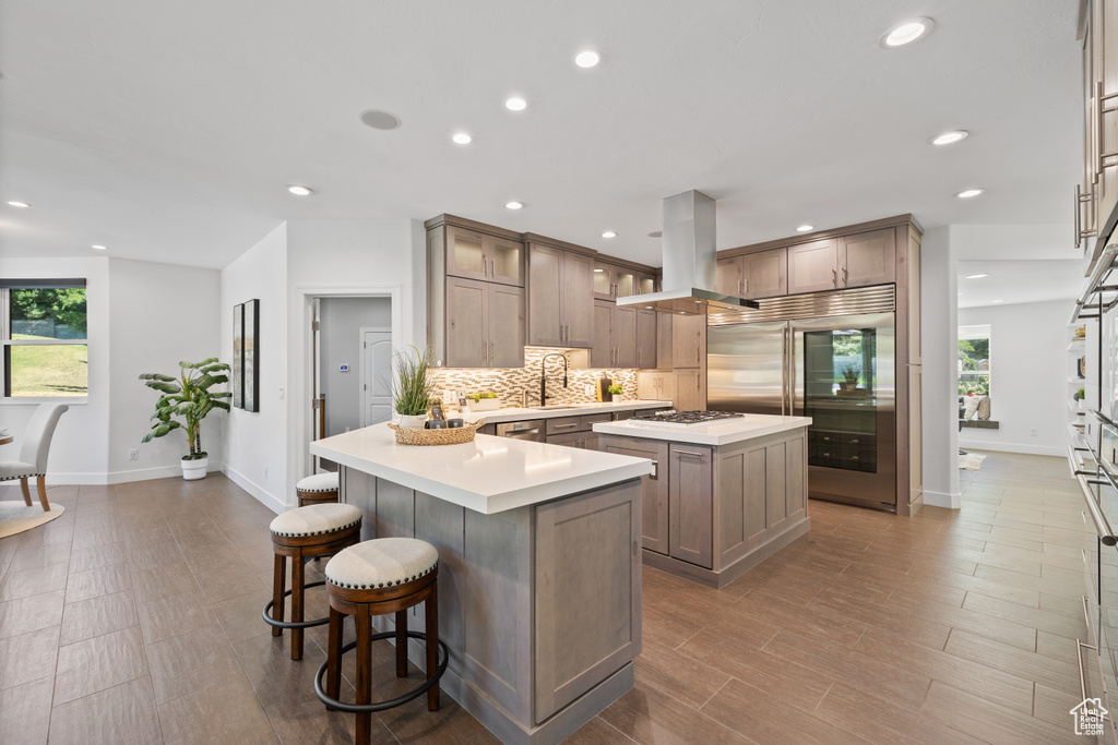6273 S OAKCREST CIR Holladay, UT 84121