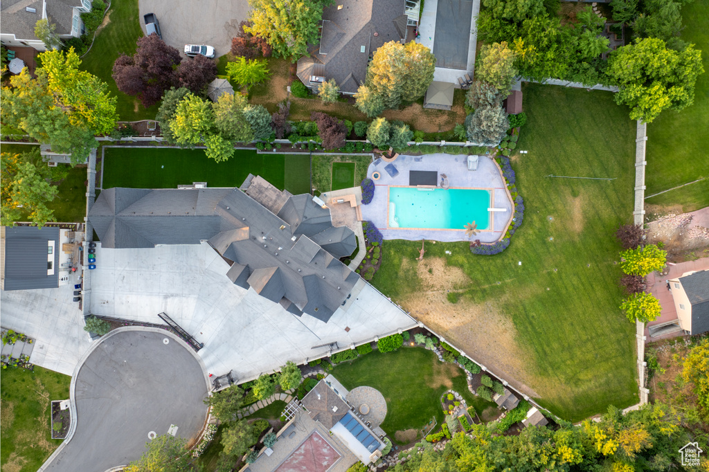 6273 S OAKCREST CIR Holladay, UT 84121