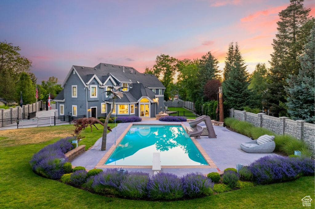 6273 S OAKCREST CIR Holladay, UT 84121