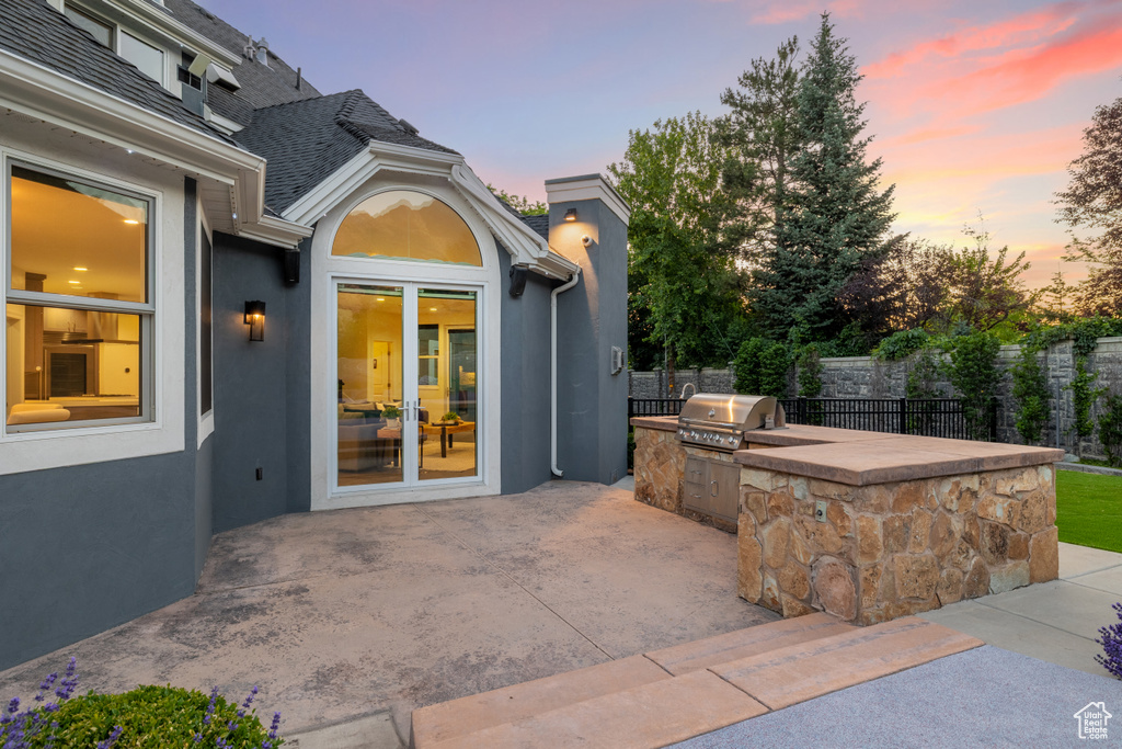 6273 S OAKCREST CIR Holladay, UT 84121