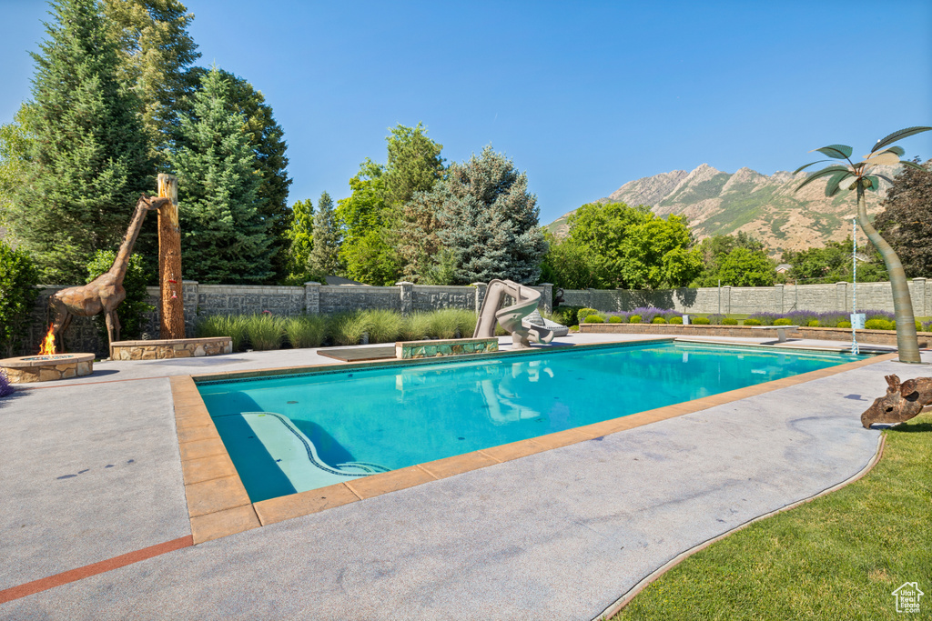6273 S OAKCREST CIR Holladay, UT 84121