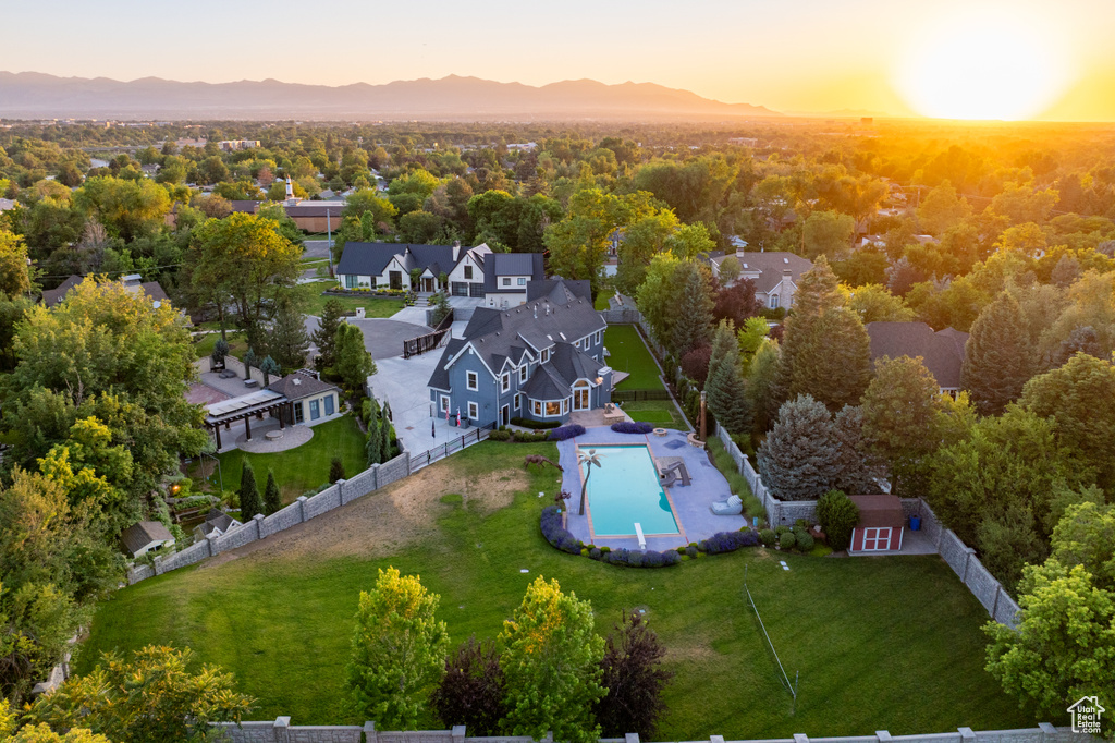 6273 S OAKCREST CIR Holladay, UT 84121