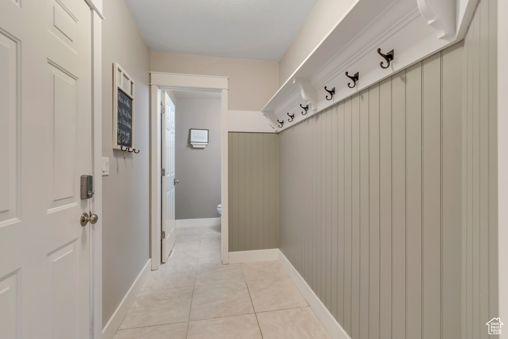 Mudroom featuring baseboards