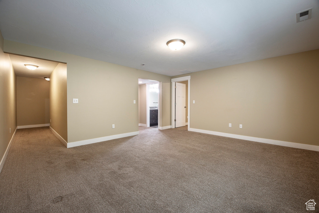 7902 S FARM HOUSE LN Midvale, UT 84047