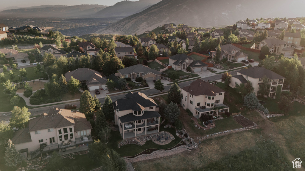 Aerial overview of property\\\\\\\\\\\\\\\'s location featuring nearby suburban area and mountains
