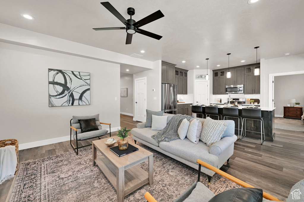 4413 S 850 W Riverdale, UT 84405