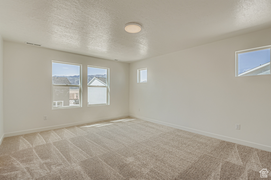 Photo 8 for MLS #2093902 at 5117 N Lukes St