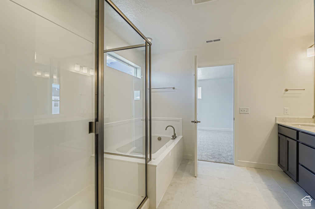 Photo 10 for MLS #2093902 at 5117 N Lukes St