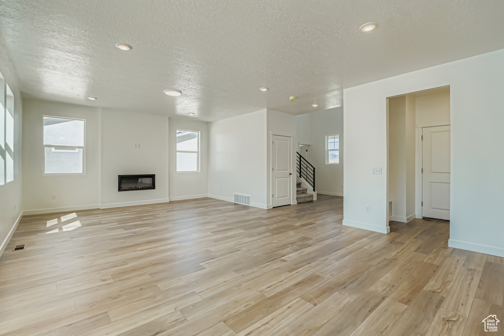 Photo 6 for MLS #2093902 at 5117 N Lukes St