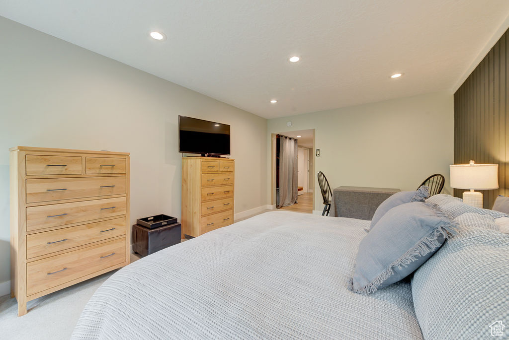 Bedroom featuring recessed lighting