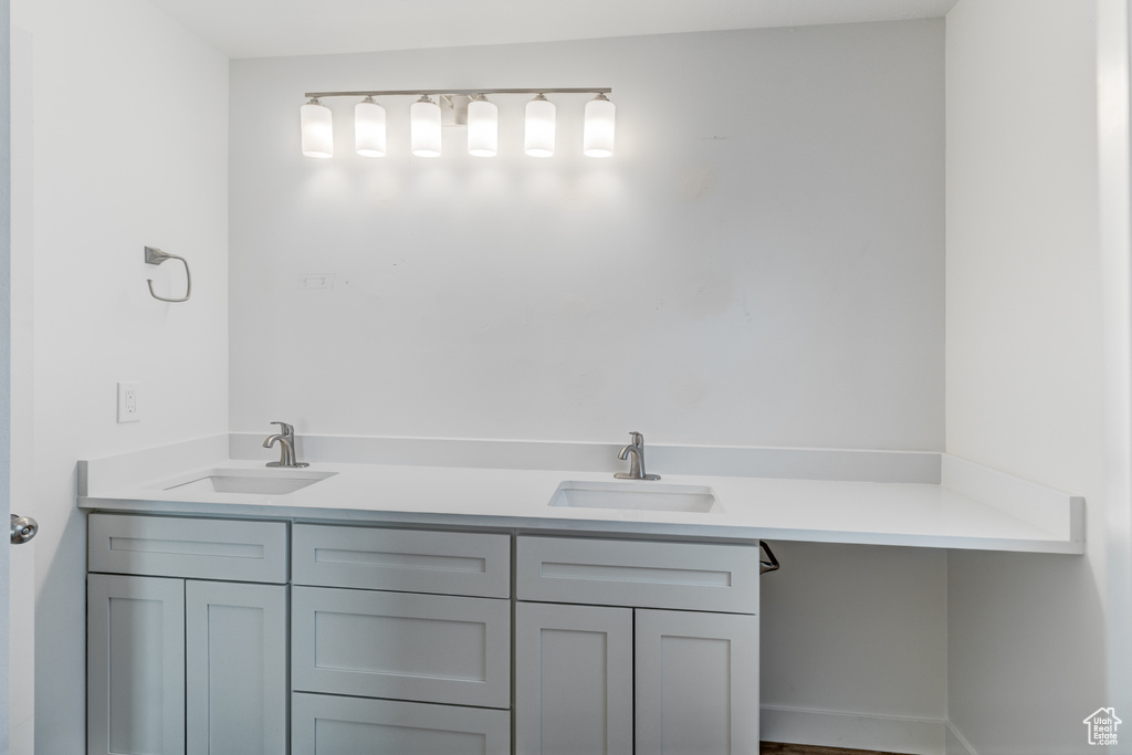 415 E ACOMA RD Midvale, UT 84047