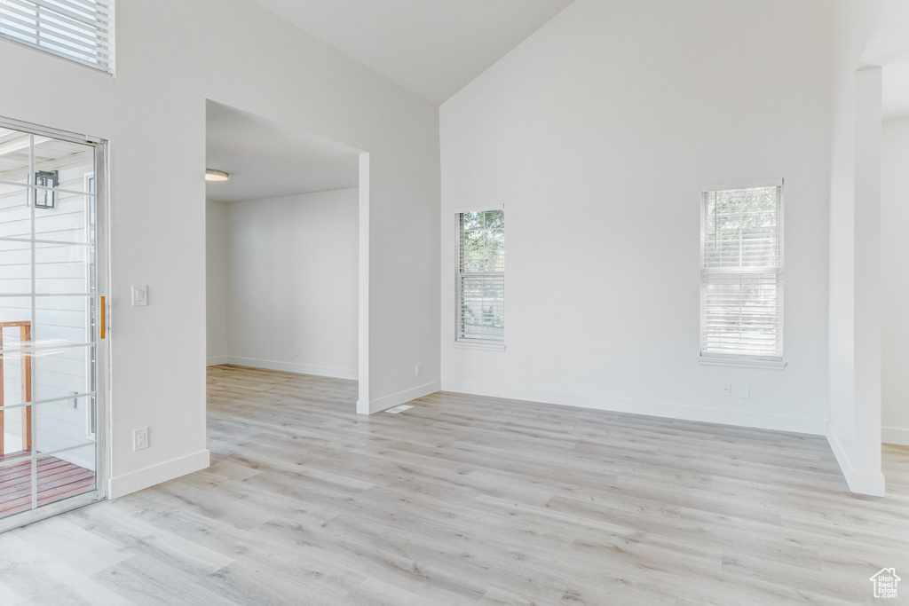 415 E ACOMA RD Midvale, UT 84047