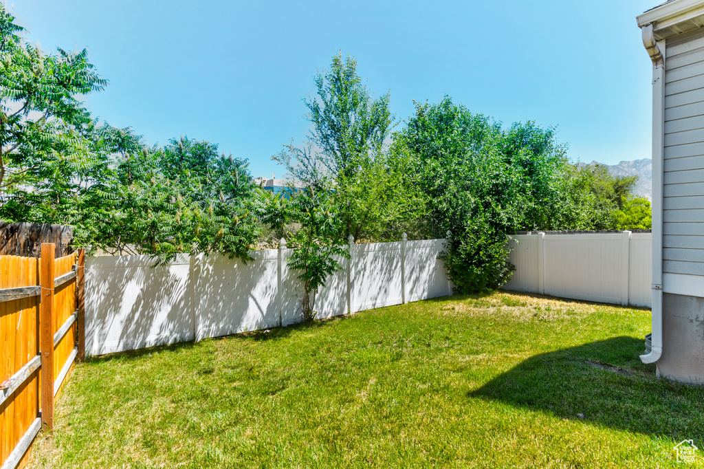 415 E ACOMA RD Midvale, UT 84047