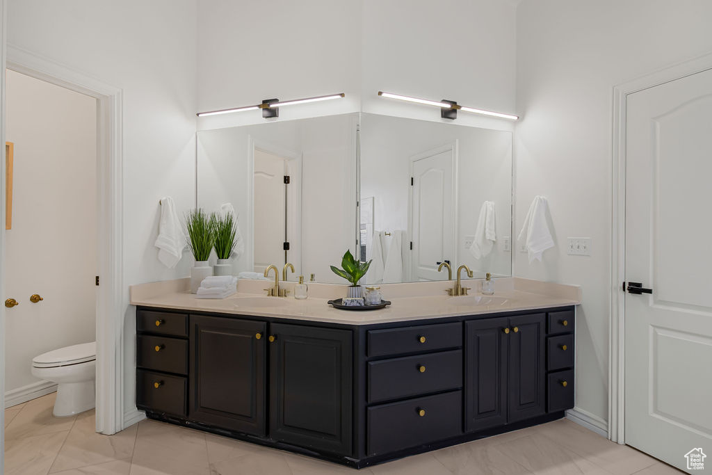 1009 W PARK PALISADE DR South Jordan, UT 84095