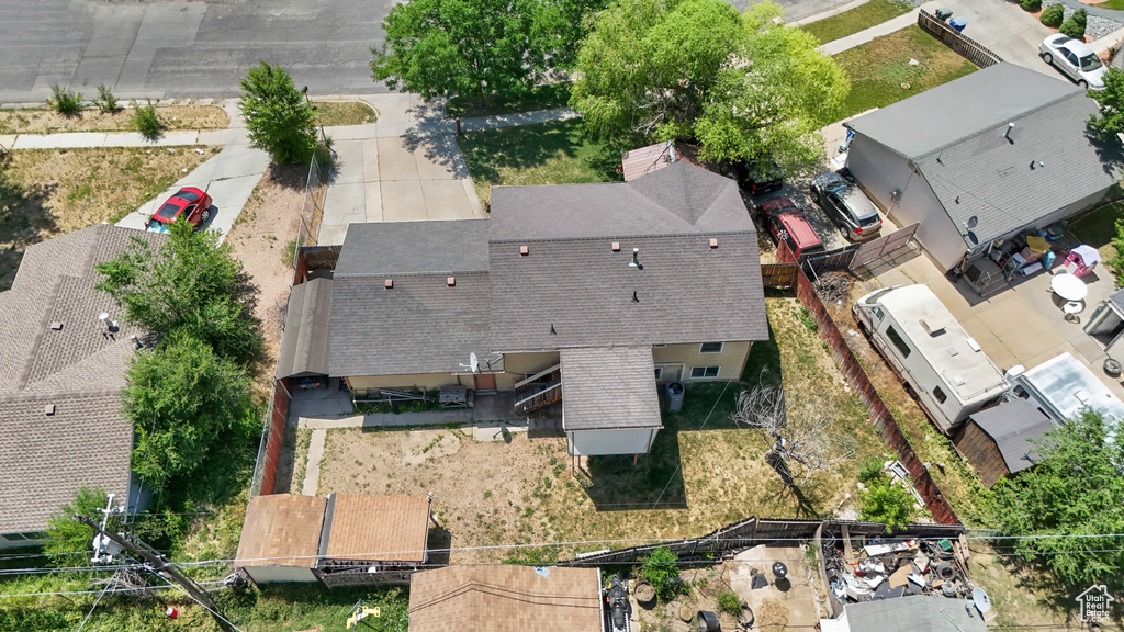 Aerial view of property and surrounding area