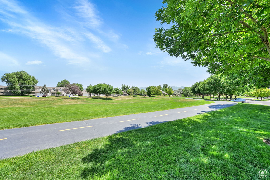 View of home\\\\\\\'s community featuring a yard