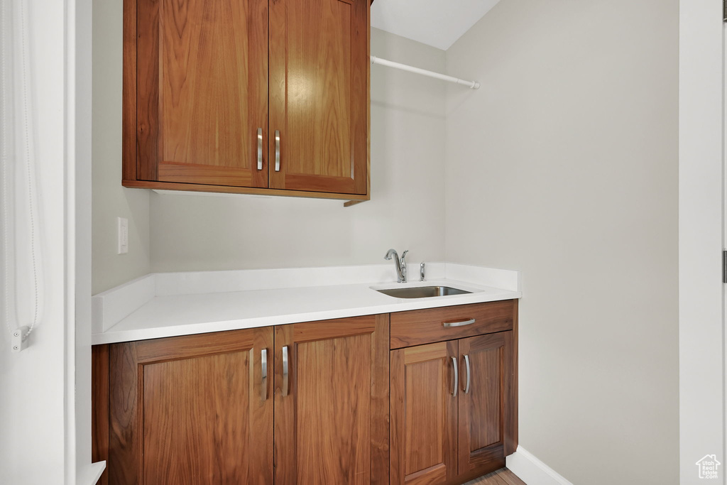 Bar area with a sink