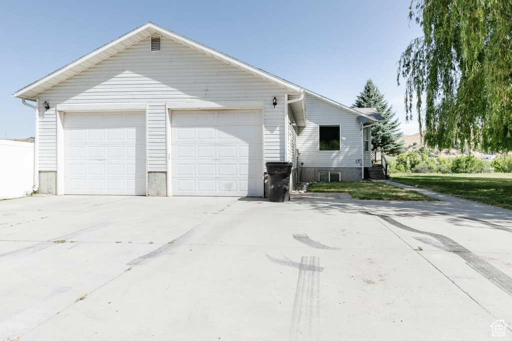 3229 E RIVERDALE RD Preston, ID 83263