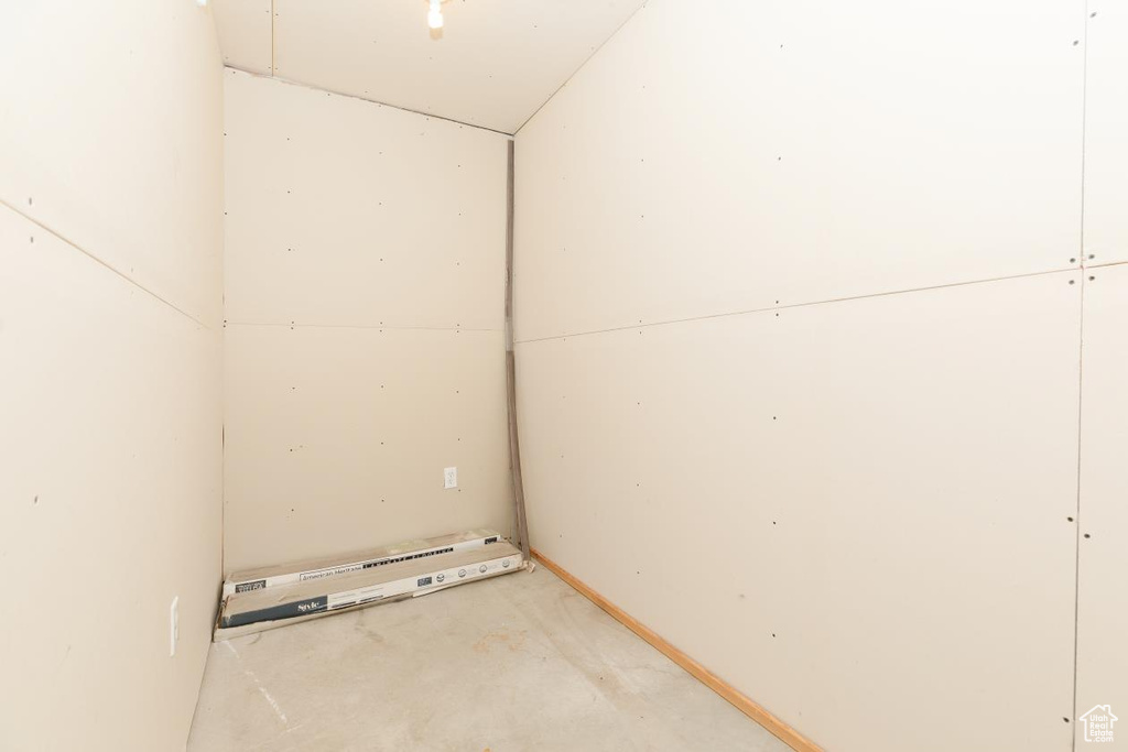 3229 E RIVERDALE RD Preston, ID 83263