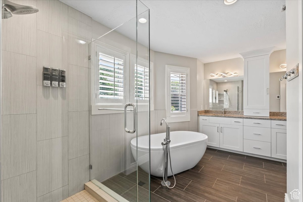 4104 S BRIDLEWOOD DR Bountiful, UT 84010