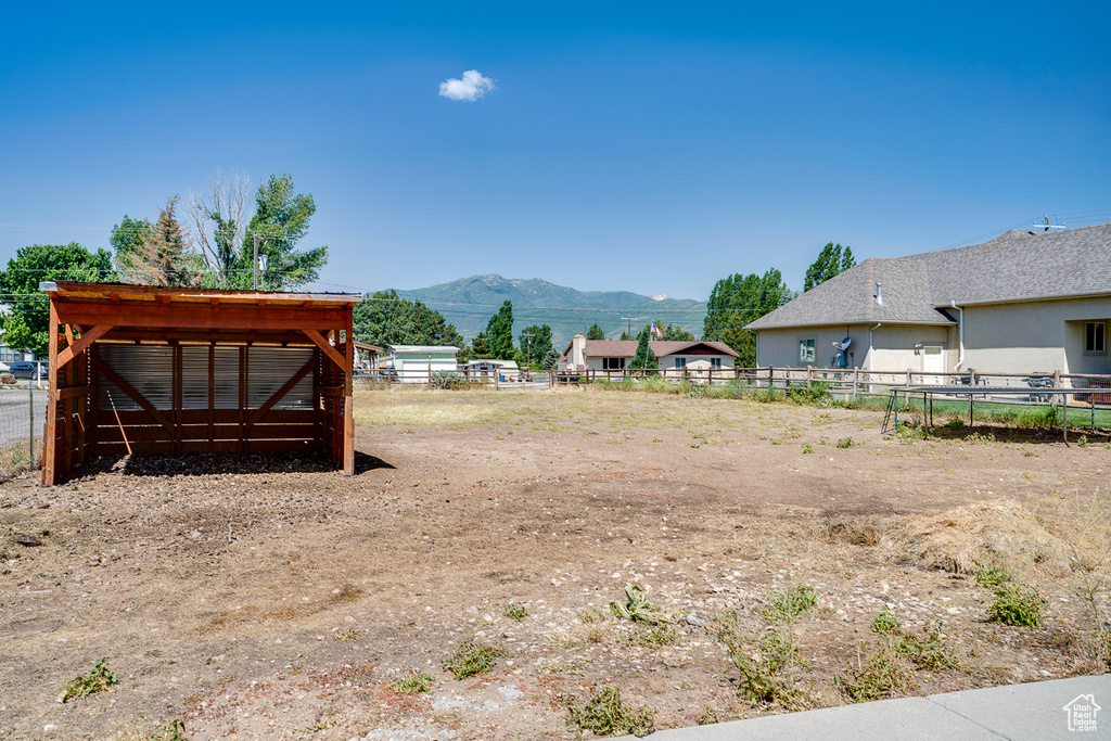 View of yard featuring a mountain view