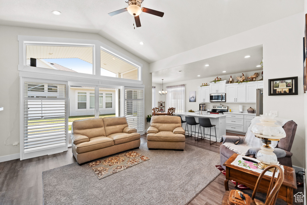 5593 W 5550 S Hooper, UT 84315