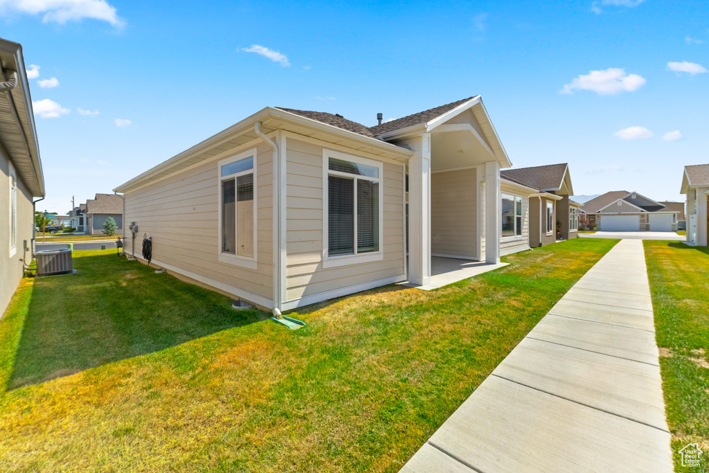 5593 W 5550 S Hooper, UT 84315
