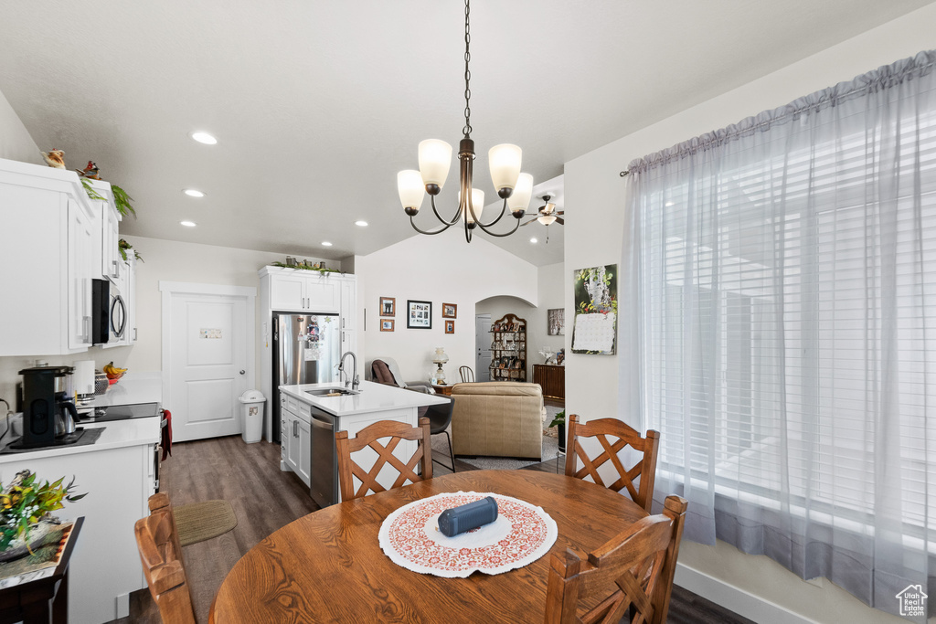 5593 W 5550 S Hooper, UT 84315