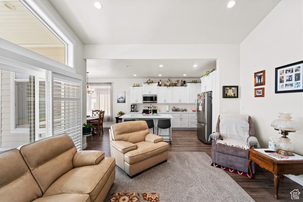 5593 W 5550 S Hooper, UT 84315