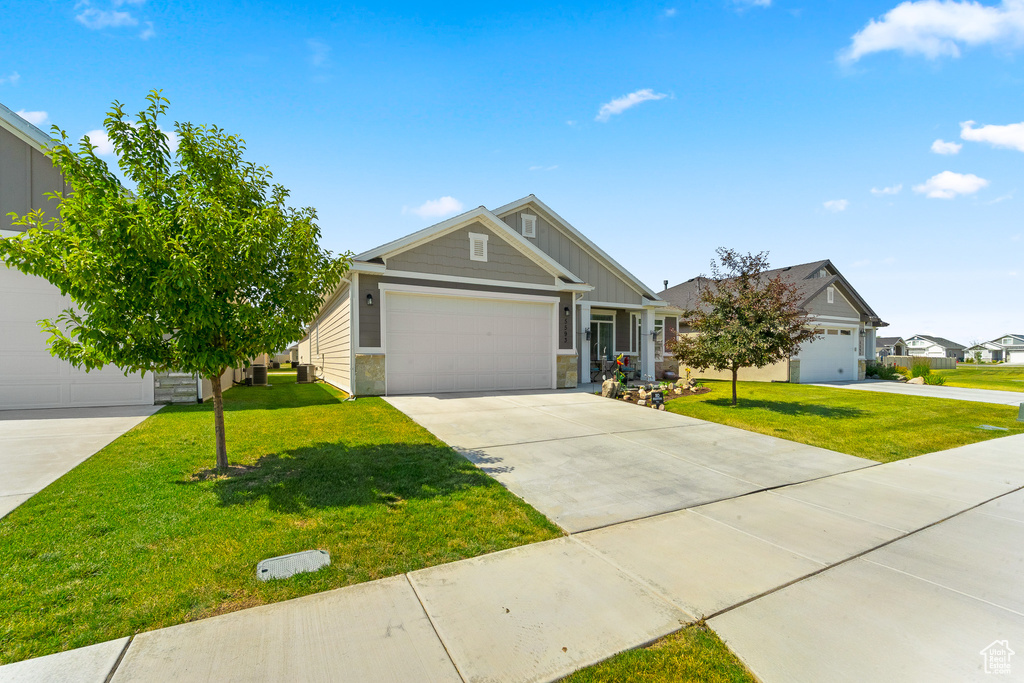 5593 W 5550 S Hooper, UT 84315