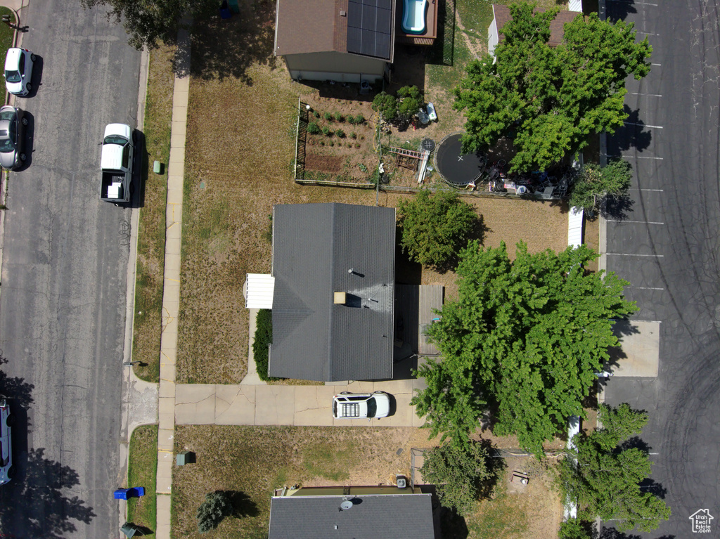 Aerial overview of property\\\'s location