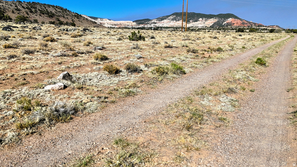 123  TEASDALE POWERLINE RD Teasdale, UT 84773