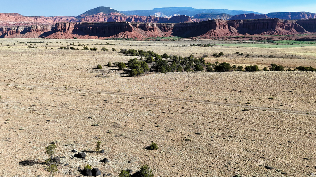 123  TEASDALE POWERLINE RD Teasdale, UT 84773